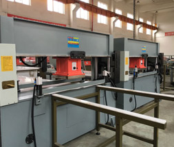 方矩管車間-銑邊機(jī)組